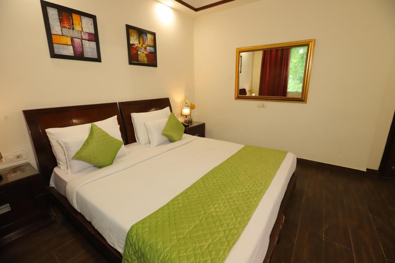 The Picasso Residency - Naraina New Delhi Hotel Exterior photo
