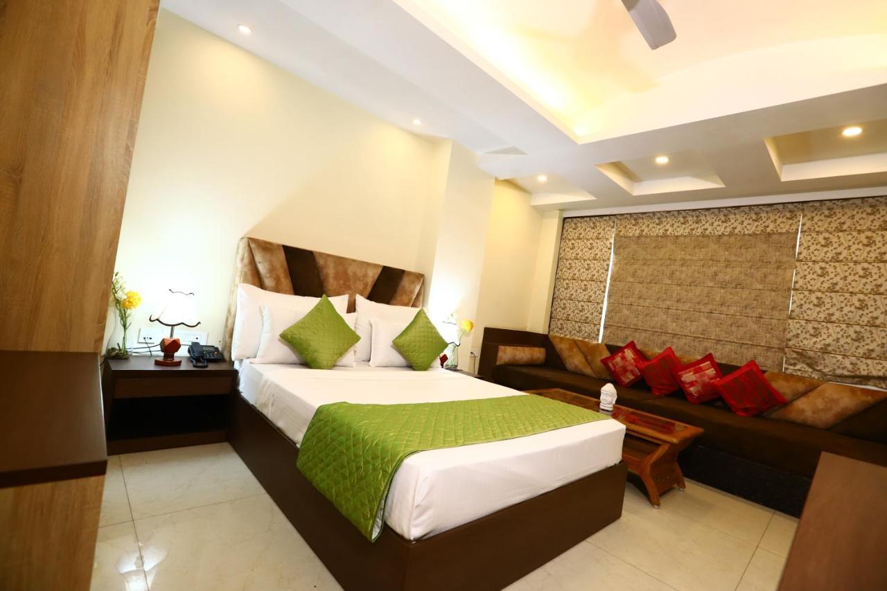 The Picasso Residency - Naraina New Delhi Hotel Exterior photo