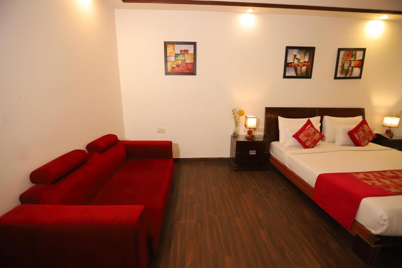 The Picasso Residency - Naraina New Delhi Hotel Exterior photo