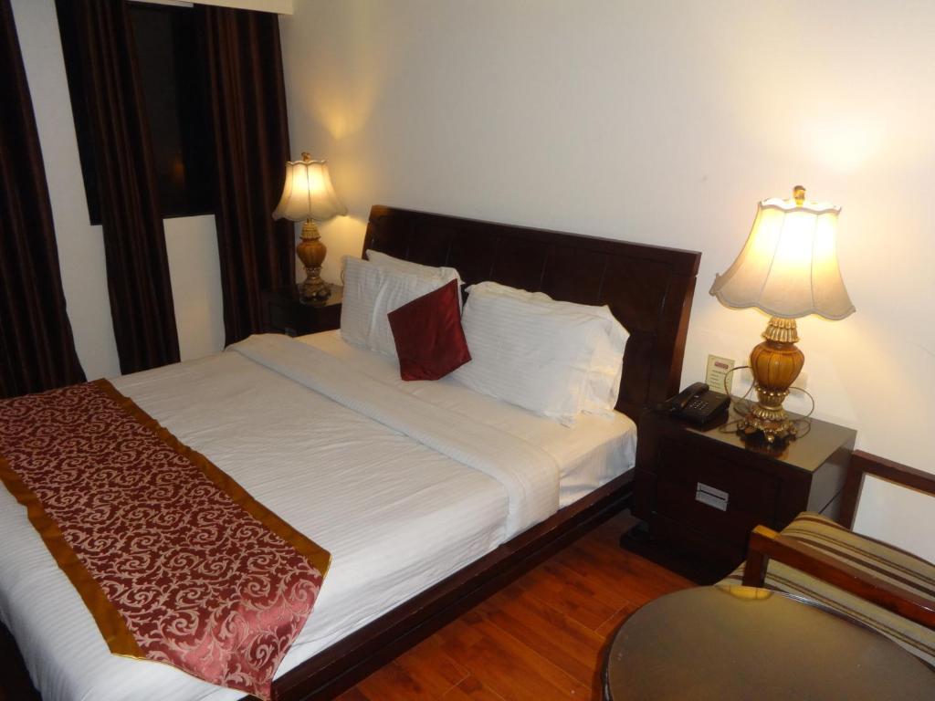 The Picasso Residency - Naraina New Delhi Hotel Exterior photo