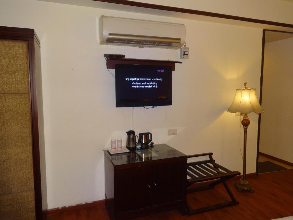 The Picasso Residency - Naraina New Delhi Hotel Exterior photo